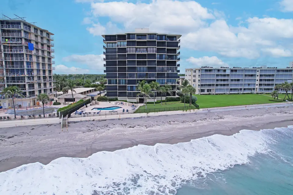 200 S Beach Road 802, Tequesta, FL 33469 Tequesta