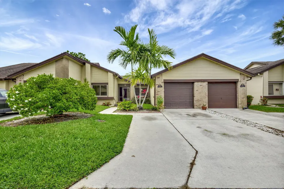 178 Ramblewood Circle, Royal Palm Beach, FL 33411 Royal Palm Beach
