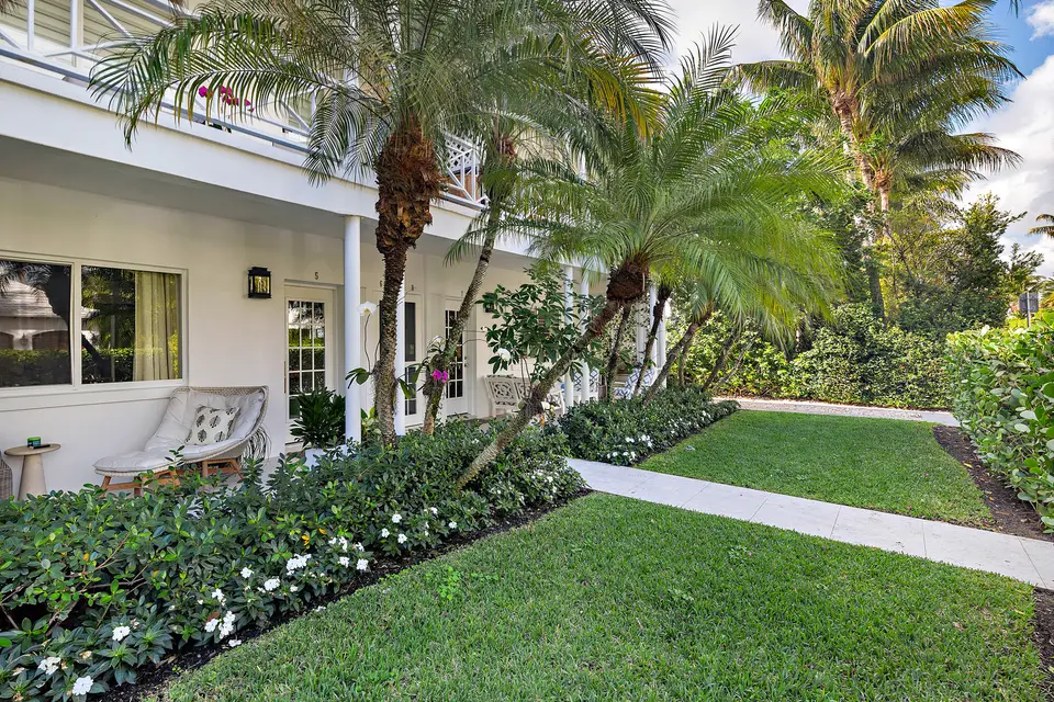 220 Atlantic Avenue 6, Palm Beach, FL 33480 Palm Beach