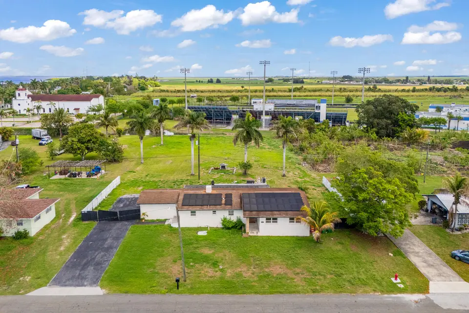360 Kismet Avenue, Pahokee, FL 33476 Pahokee