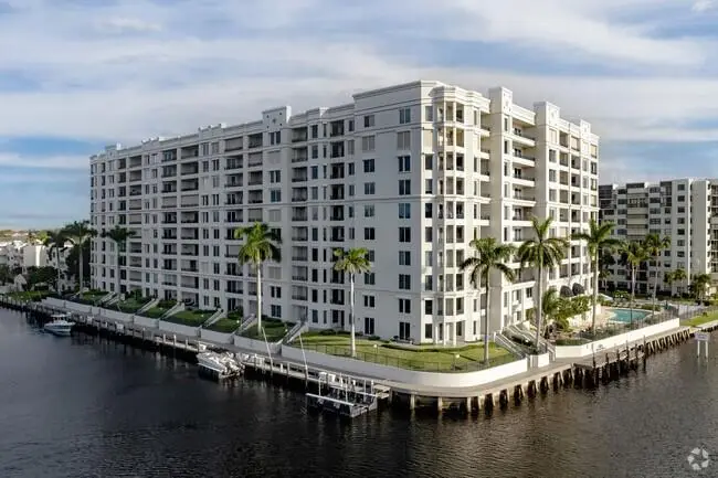 2880 NE 14th St Causeway 413, Pompano Beach, FL 33062 Pompano Beach