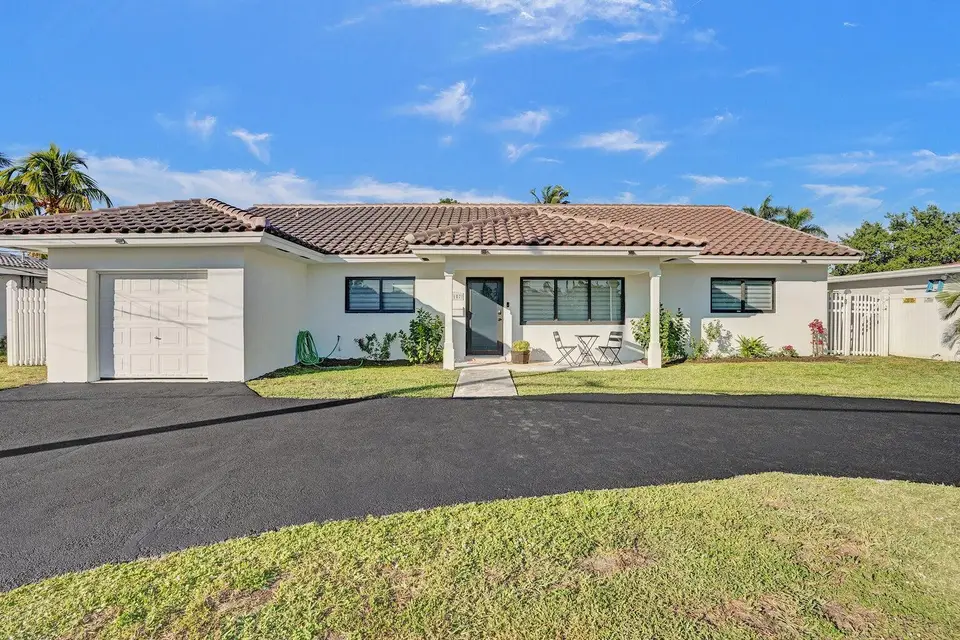 1107 SE 13th Court, Deerfield Beach, FL 33441 Deerfield Beach