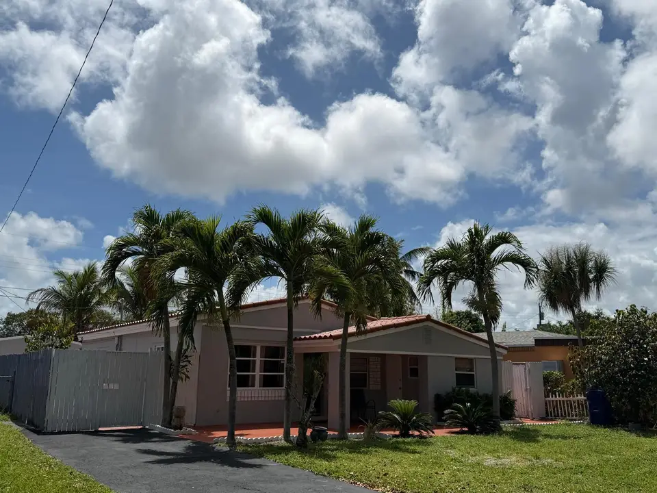 1674 NE 169th Street, North Miami Beach, FL 33162 North Miami Beach