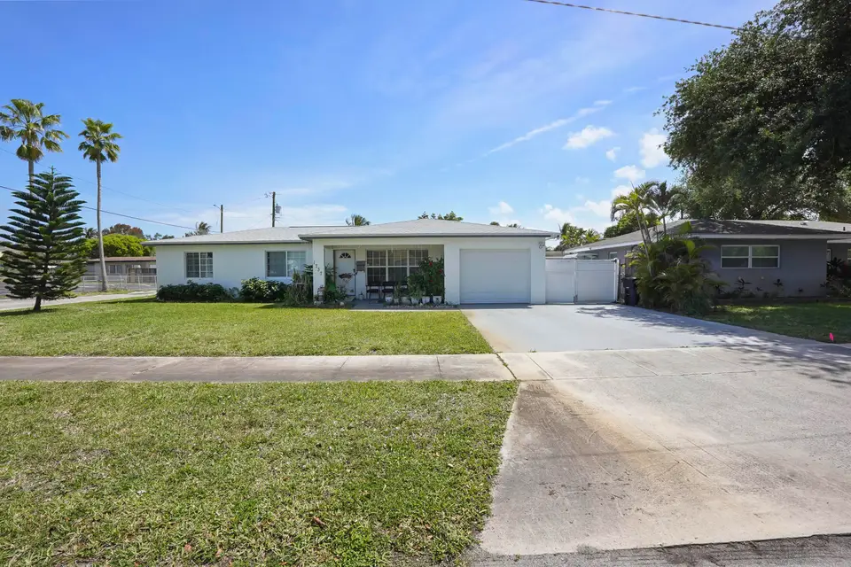 1737 N 14th Avenue N, Lake Worth Beach, FL 33460 Lake Worth Beach
