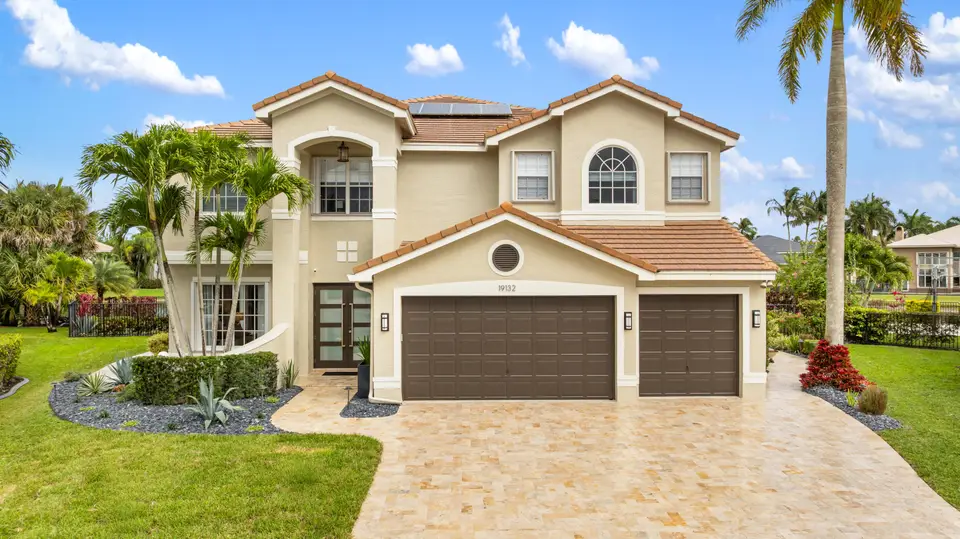 19132 Streamside Court, Boca Raton, FL 33498 Boca Raton