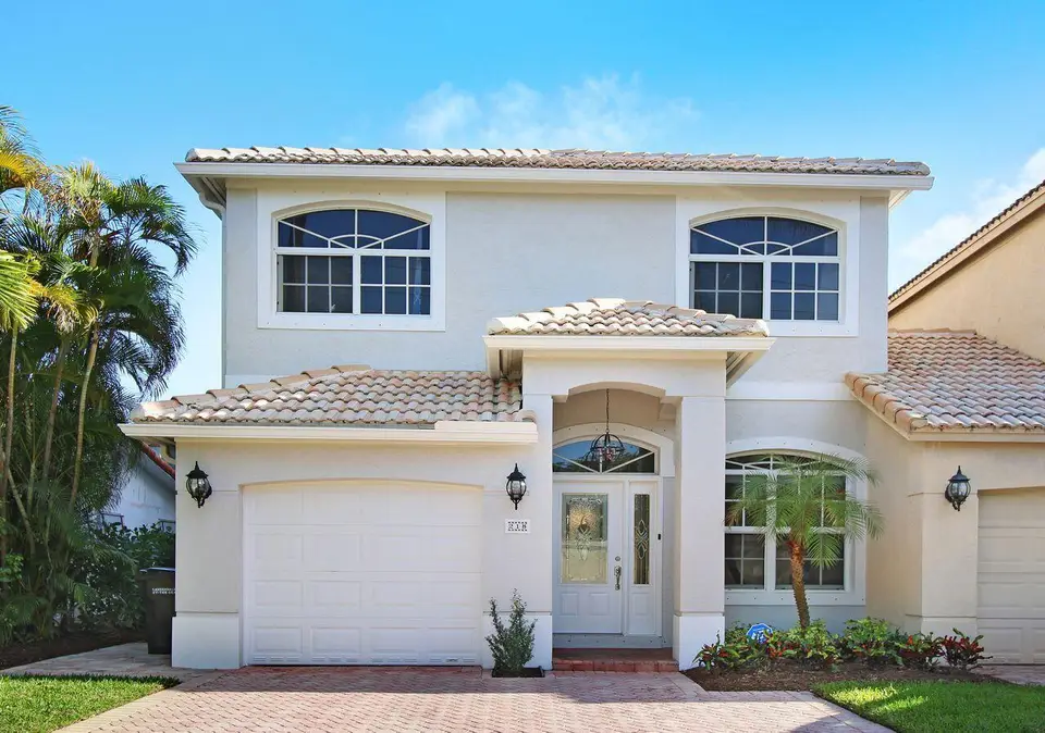 218 Pine Avenue, Lauderdale-By-The-Sea, FL 33308 Lauderdale-By-The-Sea
