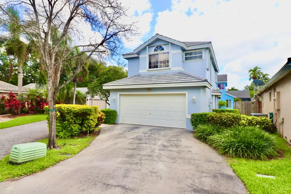 2884 Chapel Hill Court, Davie, FL 33328 Davie