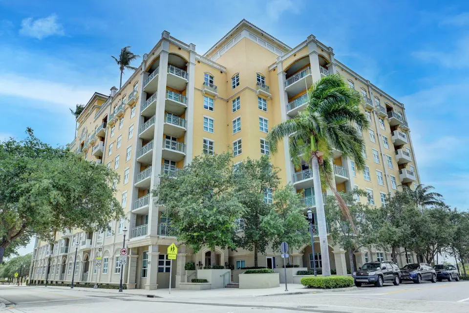 403 S Sapodilla Avenue 307, West Palm Beach, FL 33401 West Palm Beach