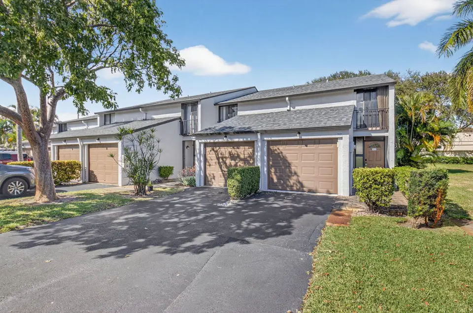 4761 NW 2nd Avenue 301, Boca Raton, FL 33431 Boca Raton