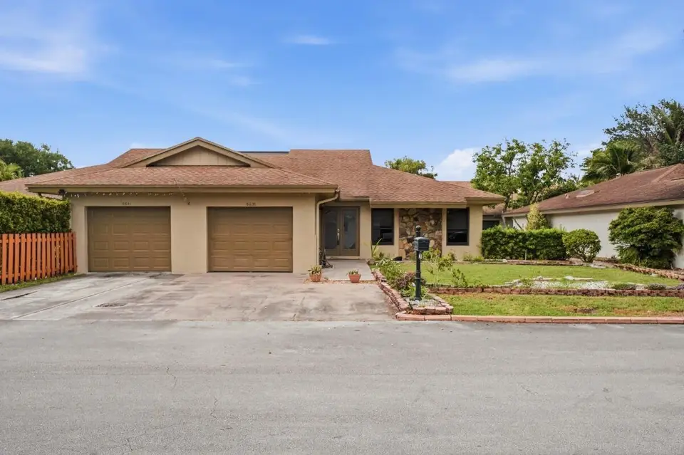 6621 NW 4th Court, Plantation, FL 33317 Plantation