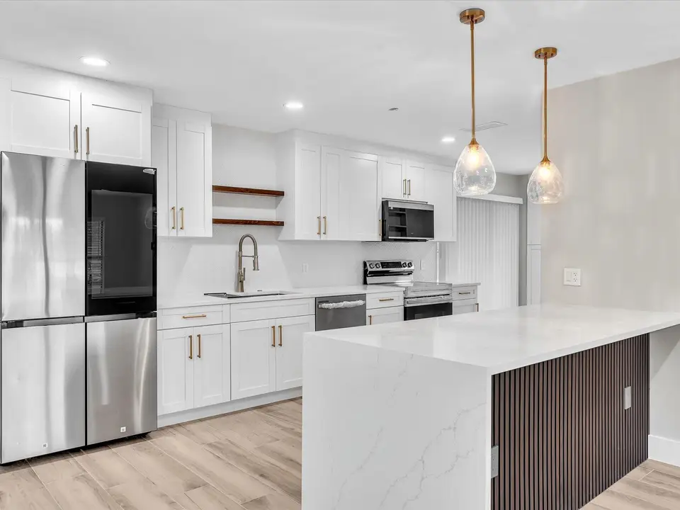10691 NW 28th Street, Sunrise, FL 33322 Sunrise