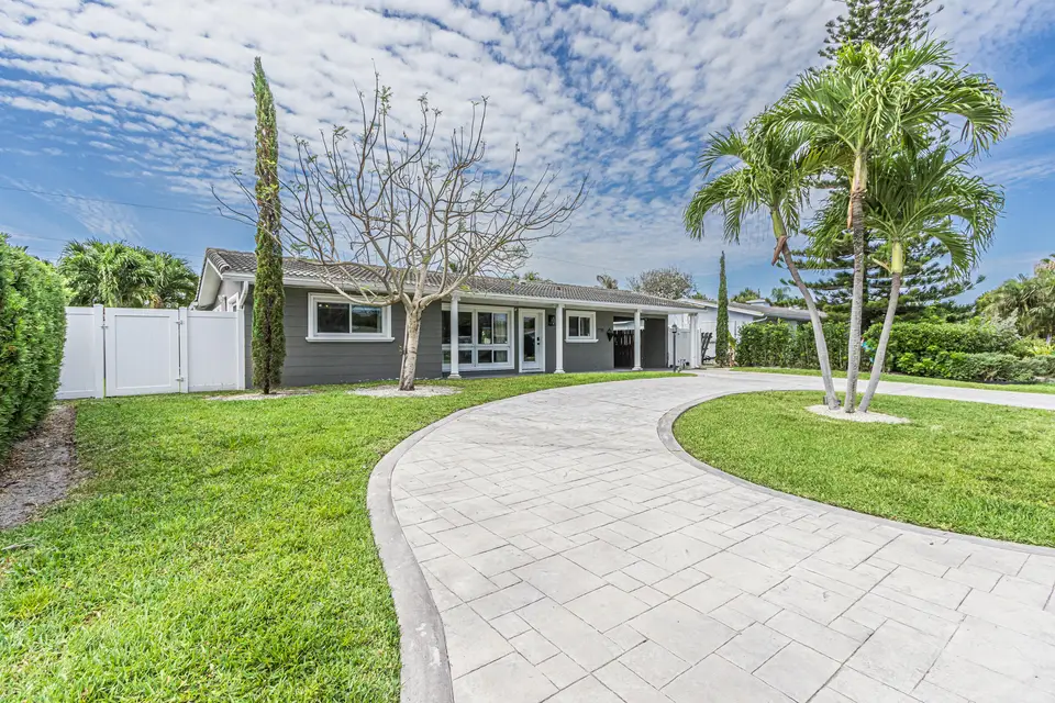 2770 NE 53rd Street, Lighthouse Point, FL 33064 Lighthouse Point