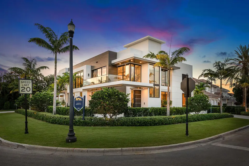 303 S Maya Palm Drive, Boca Raton, FL 33432 Boca Raton