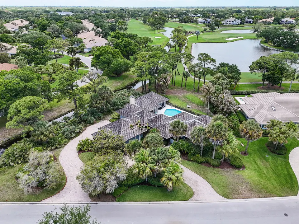 6980 SE Winged Foot Drive, Stuart, FL 34997 Stuart