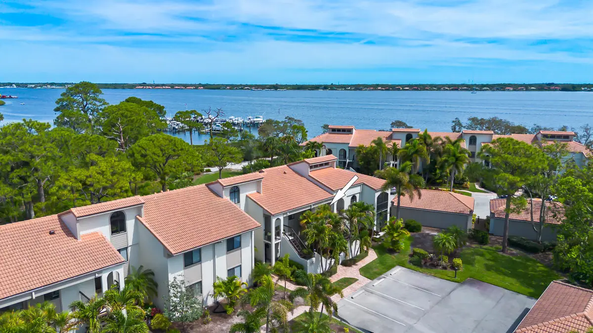 2516 NW Seagrass Drive Unit 8B-1