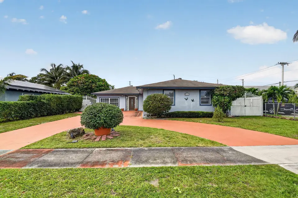 4033 Kent Avenue, Lake Worth Beach, FL 33461 Lake Worth Beach