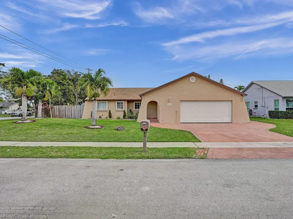 4950 NW 85th Terrace, Lauderhill, FL 33351 Lauderhill