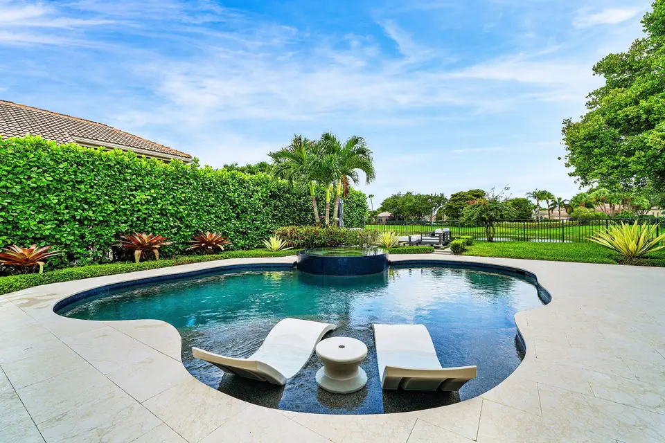 21 Somerset Drive, Palm Beach Gardens, FL 33418 Palm Beach Gardens