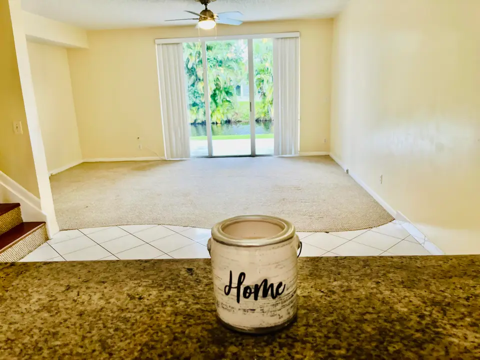 2317 SW 82nd Terrace, North Lauderdale, FL 33068 North Lauderdale