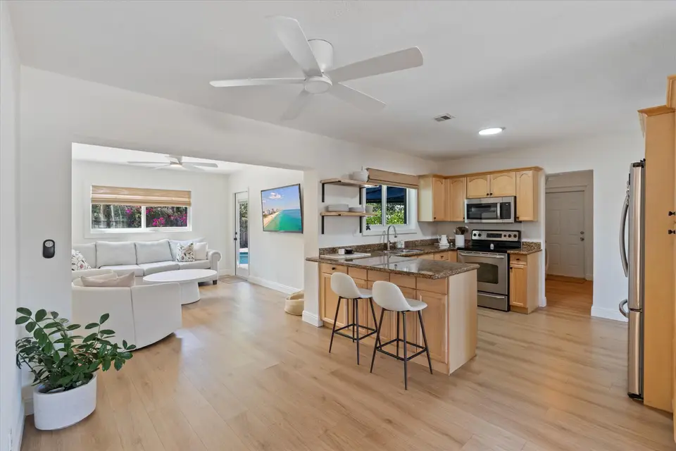 4921 NE 23rd Avenue, Lighthouse Point, FL 33064 Lighthouse Point