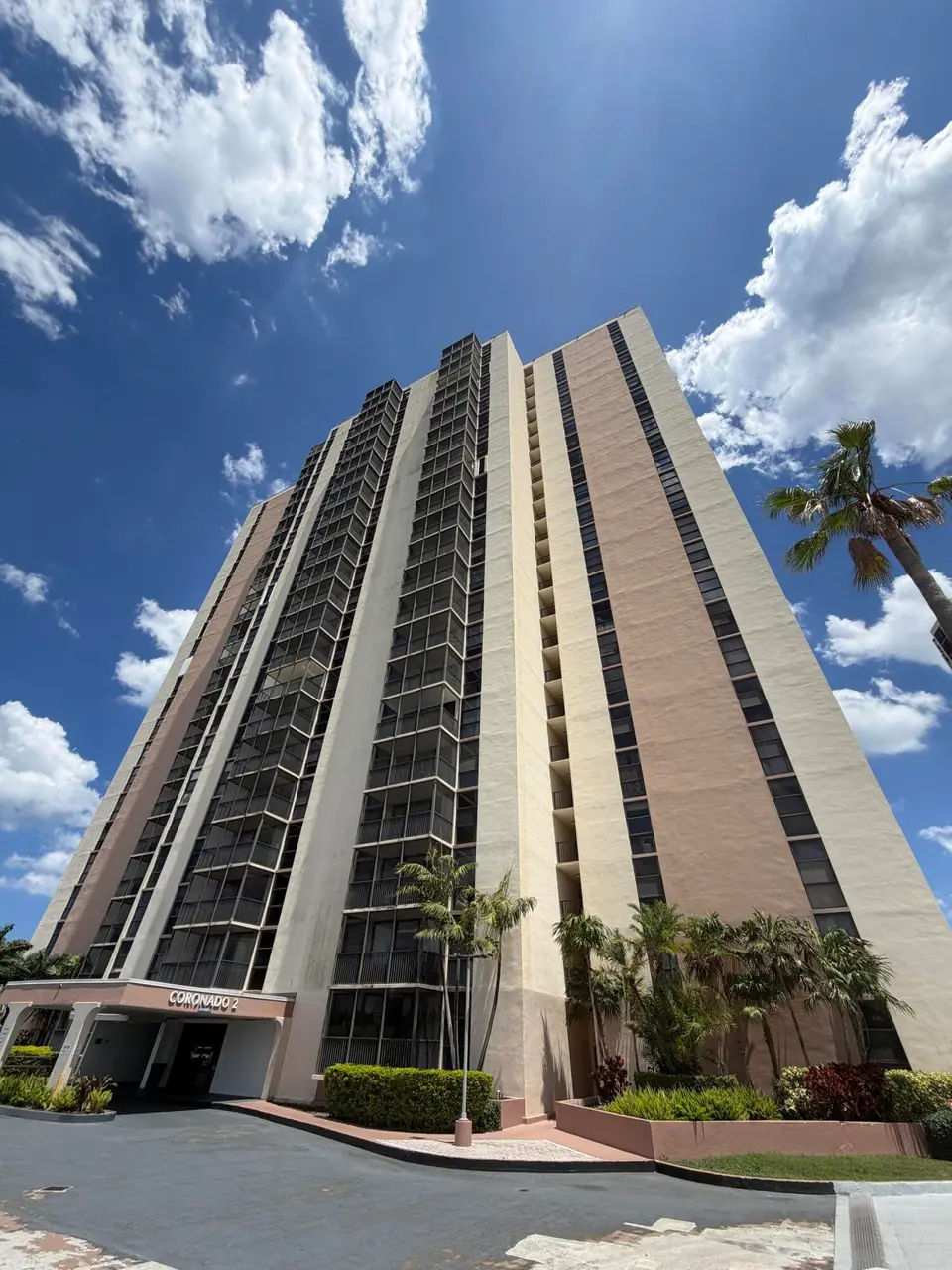 20301 W Country Club Drive 329, Aventura, FL 33180 Aventura