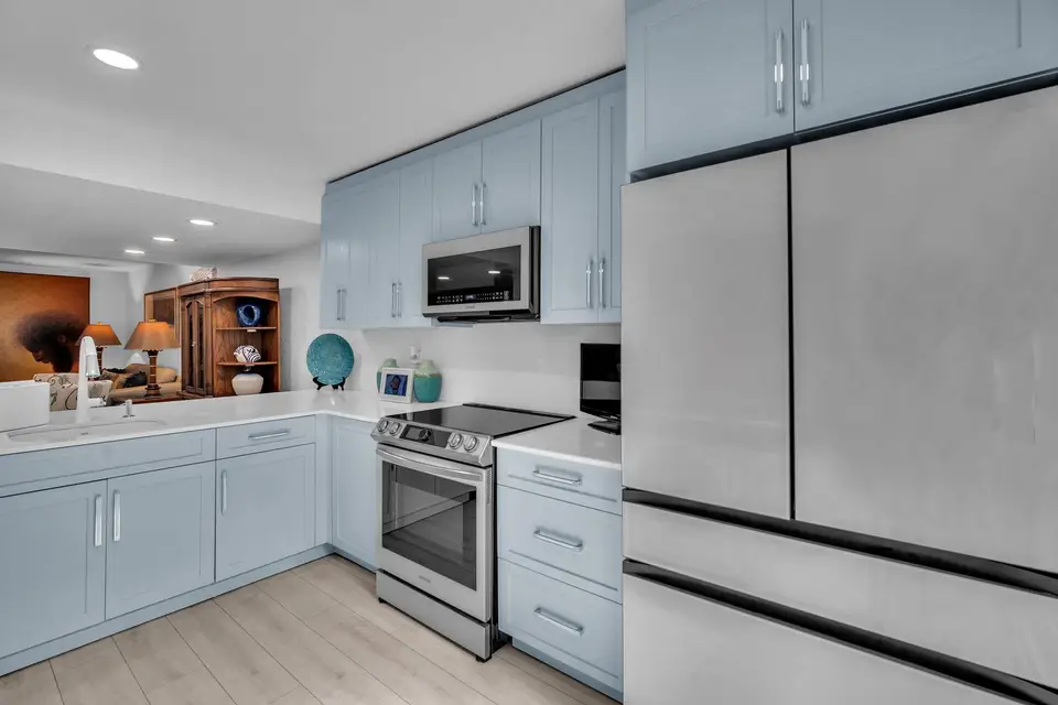 3073 N Palm Aire Drive 3073, Pompano Beach, FL 33069 Pompano Beach