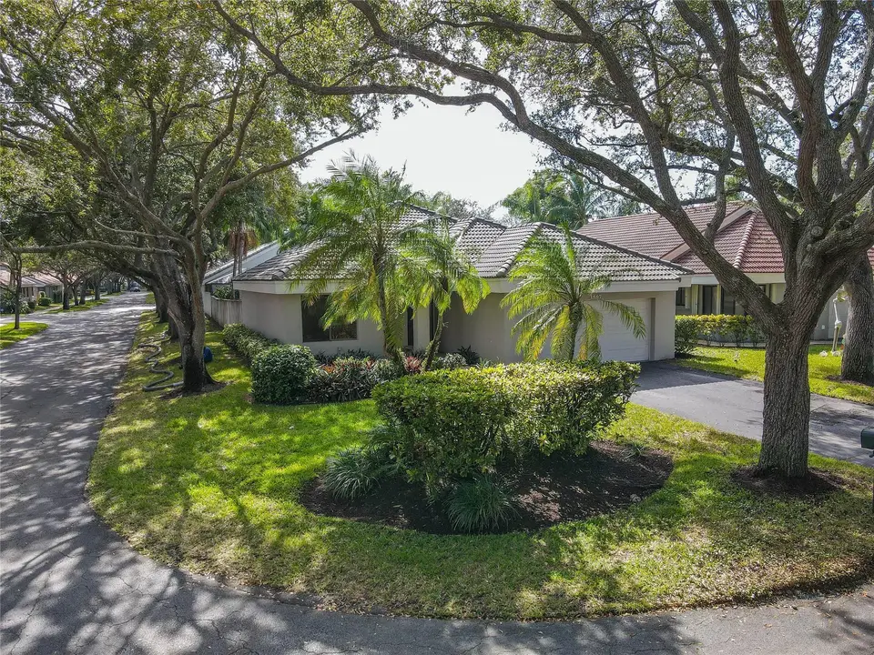 1867 NW 99th Avenue, Plantation, FL 33322 Plantation