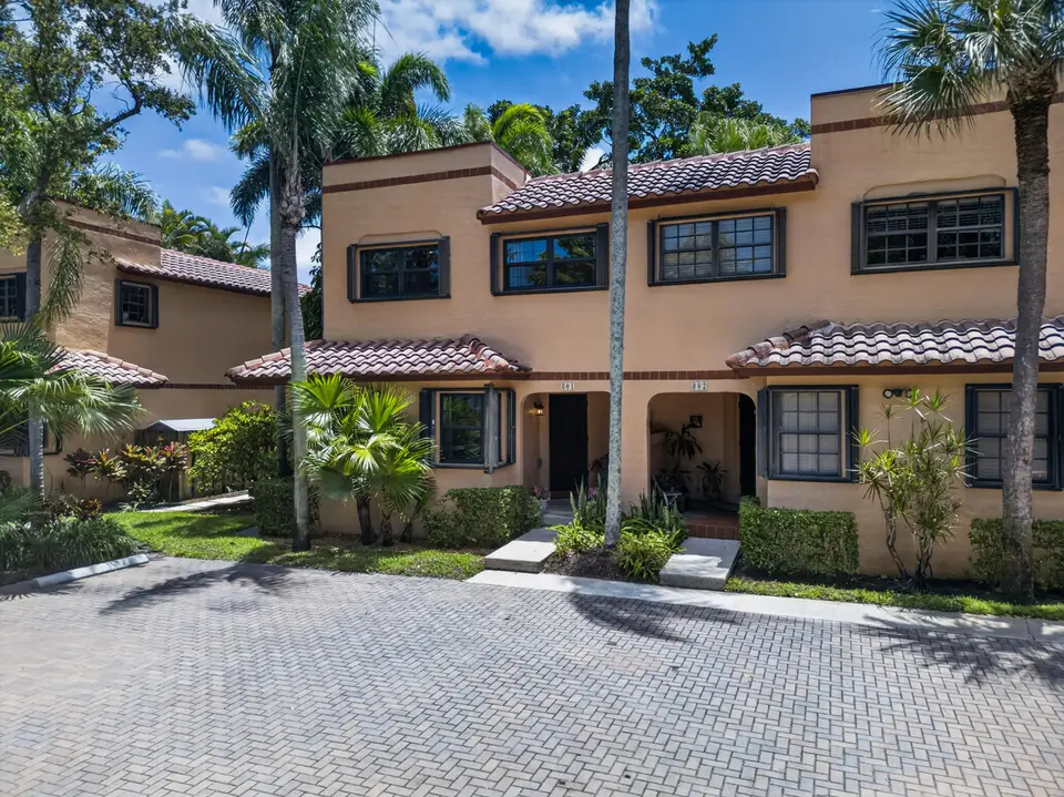 200 NE 17th Court Unit 801, Fort Lauderdale, FL 33305 Fort Lauderdale
