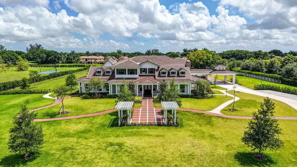 10250 El Paraiso Place, Delray Beach, FL 33446 Delray Beach