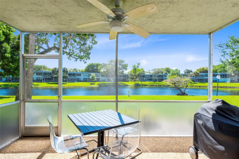 4240 Oaks Terrace 105, Pompano Beach, FL 33069 Pompano Beach