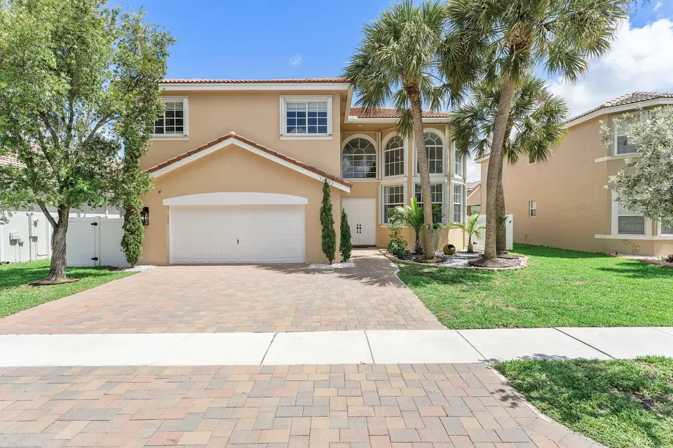 16223 SW 15th Street, Pembroke Pines, FL 33027 Pembroke Pines