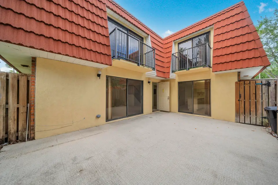713 NW 99th Circle, Plantation, FL 33324 Plantation