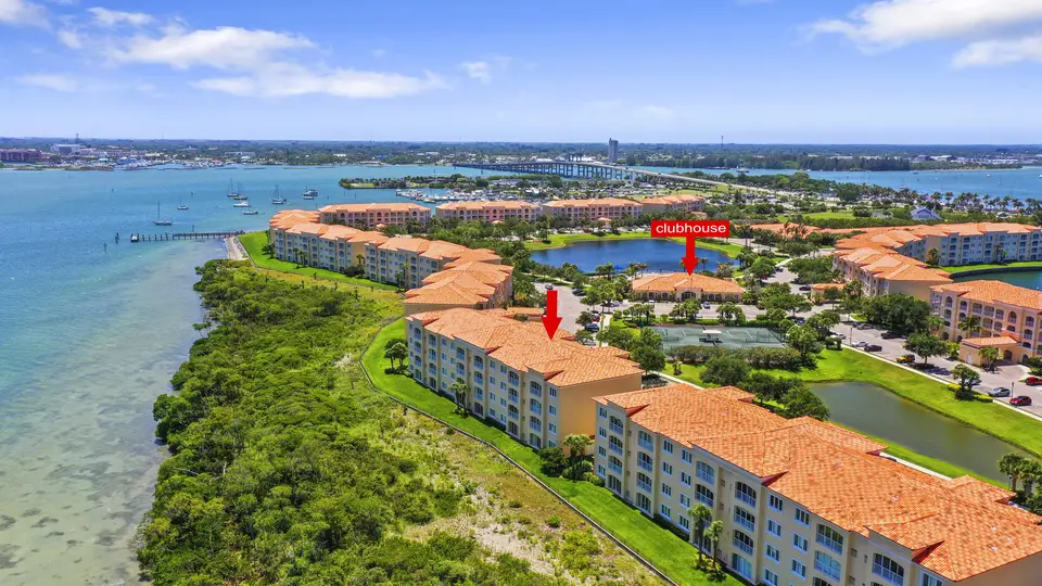 26 Harbour Isle Drive W Ph06, Fort Pierce, FL 34949 Fort Pierce
