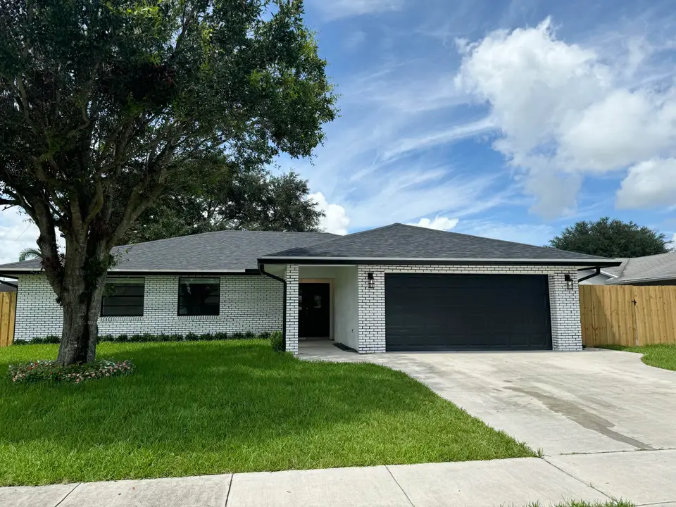 158 Cordoba Circle, Royal Palm Beach, FL 33411 Royal Palm Beach