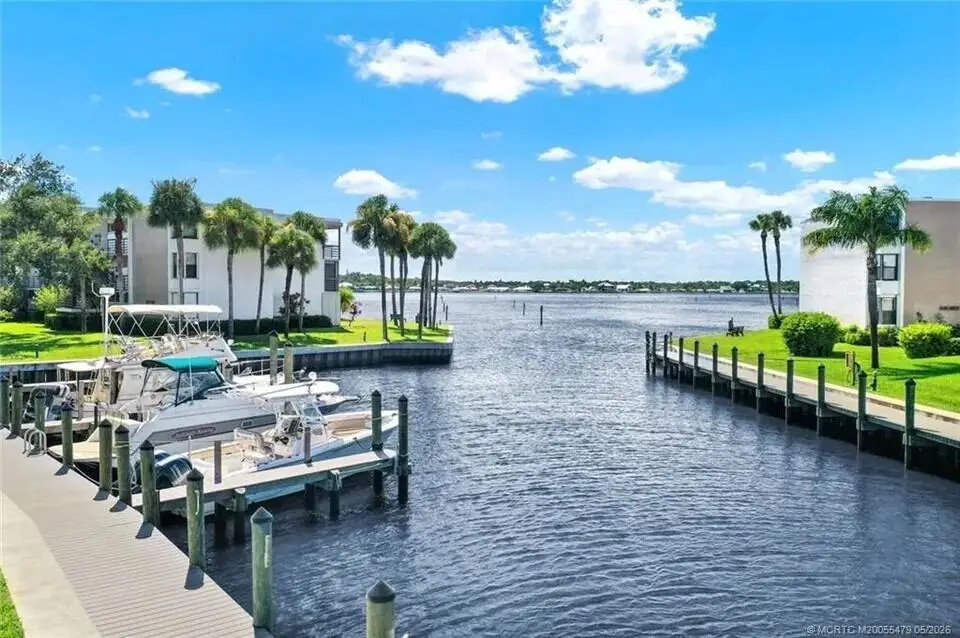 1950 SW Palm City Road 2-102, Stuart, FL 34994 Stuart