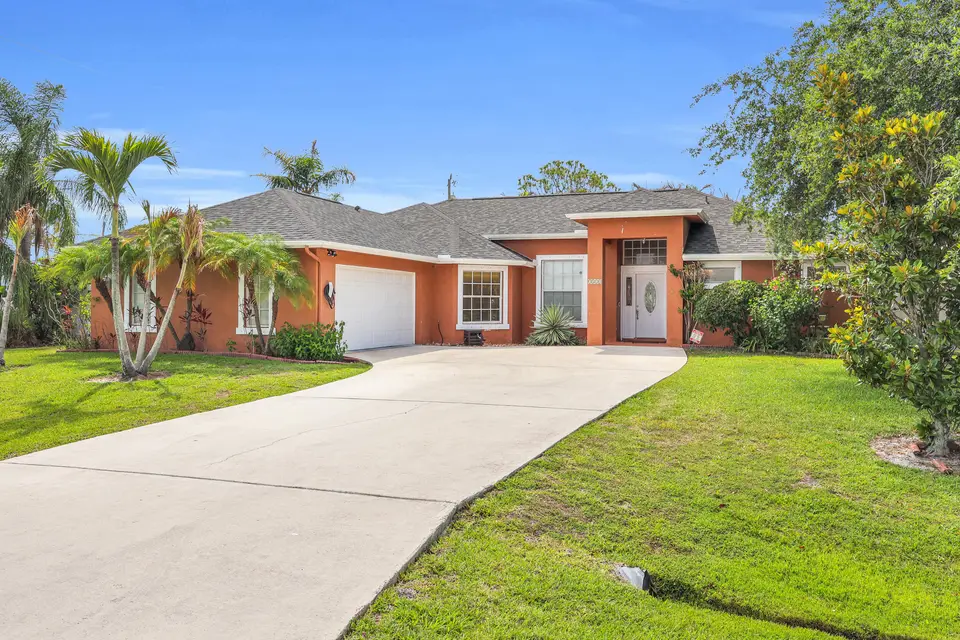 2522 SE Lyman Circle, Port St. Lucie, FL 34952 Port St. Lucie