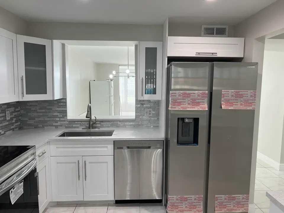 24 Abbey Lane 204, Delray Beach, FL 33446 Delray Beach