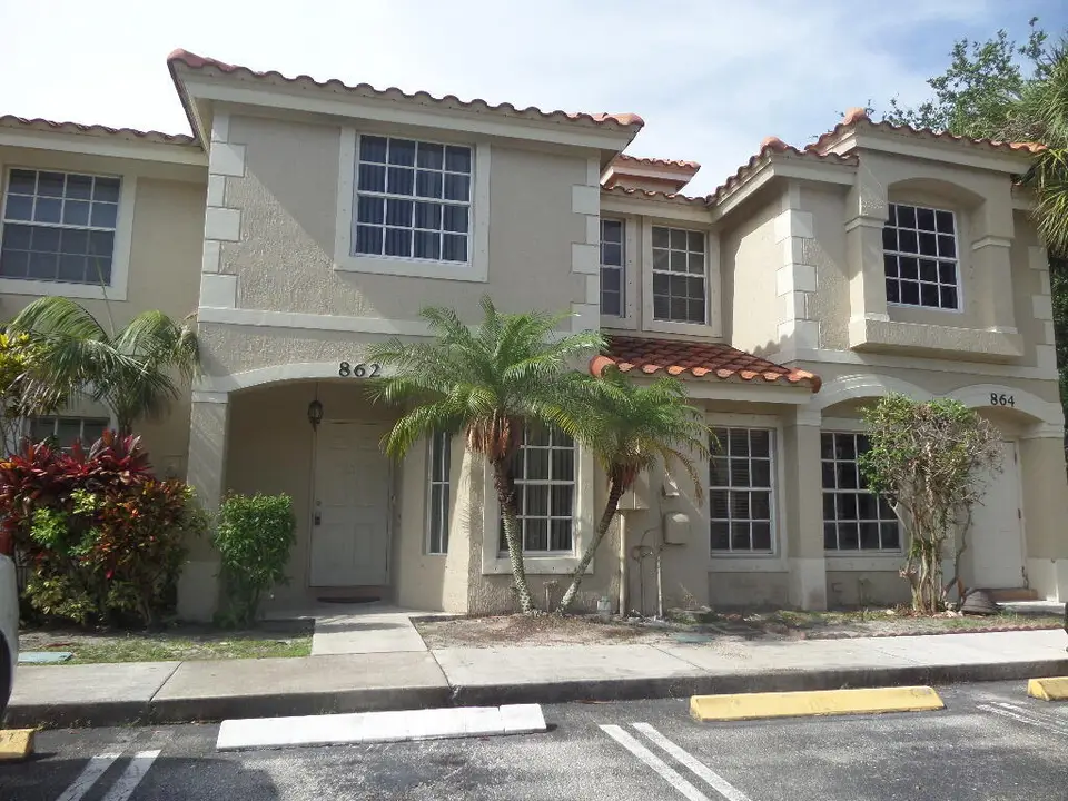 862 Summit Lake Drive, West Palm Beach, FL 33406 West Palm Beach