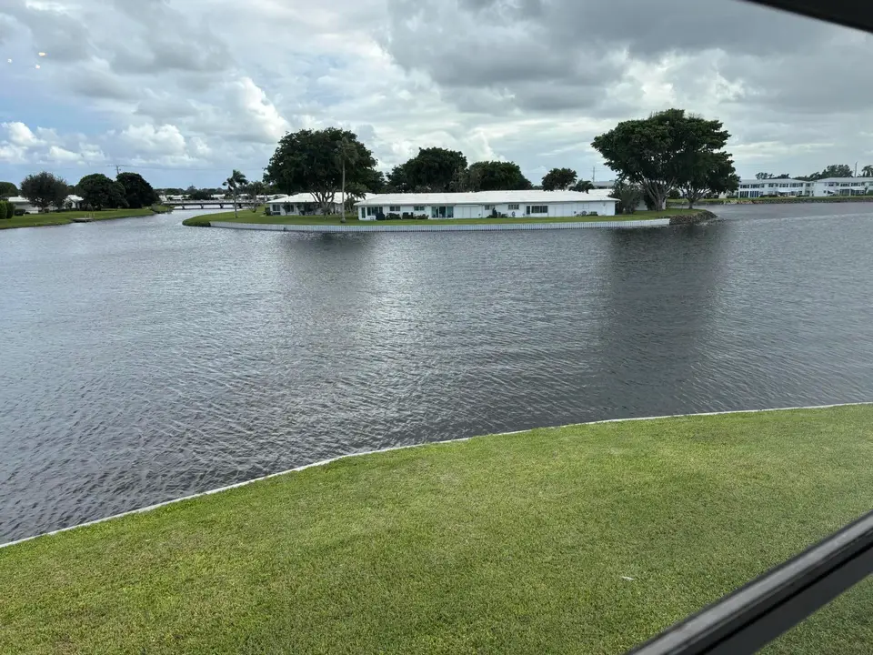 1112 Lake Terrace 207, Boynton Beach, FL 33426 Boynton Beach