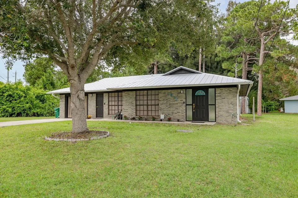 1831 SE Lennard Road, Port St. Lucie, FL 34952 Port St. Lucie