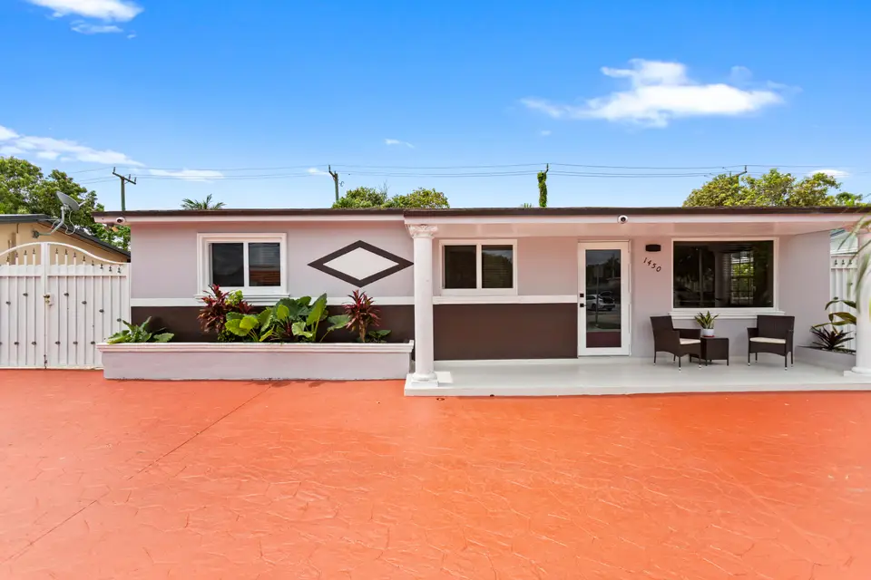1450 W 37th Street, Hialeah, FL 33012 Hialeah