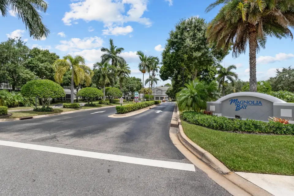 3122 Grandiflora Drive, Greenacres, FL 33467 Greenacres