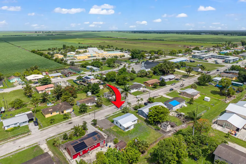 245 SW 11th Avenue, South Bay, FL 33493 South Bay