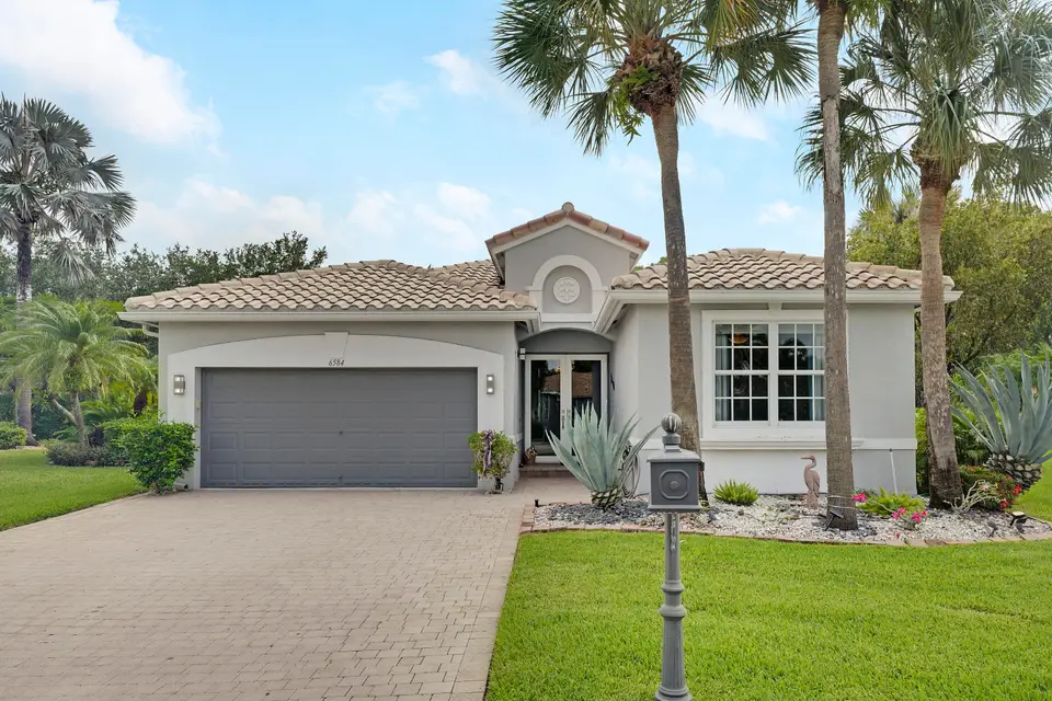 6584 Pavone Street, Lake Worth, FL 33467 Lake Worth