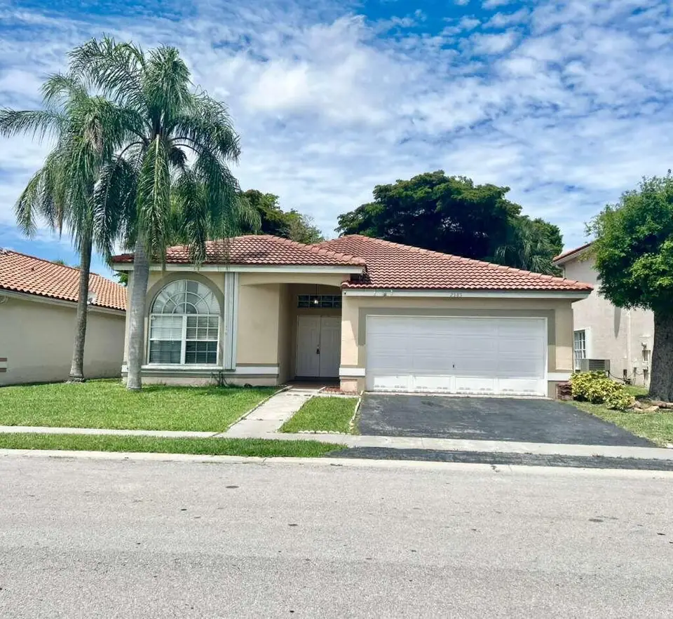 2585 NW 79th Avenue, Margate, FL 33063 Margate
