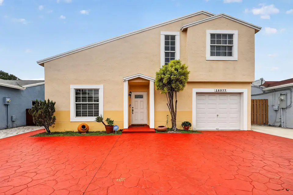 18977 NW 63rd Ct Circle, Miami Gardens, FL 33015 Miami Gardens