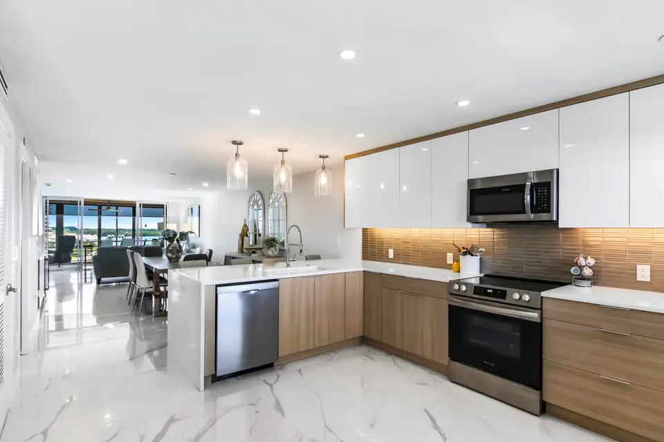 44 Yacht Club Drive 611, North Palm Beach, FL 33408 North Palm Beach