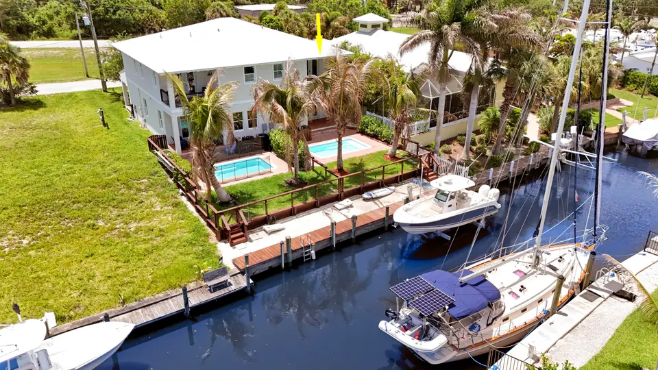 3997 SE Barcelona Street, Stuart, FL 34997 Stuart