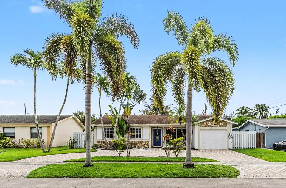 4560 NW 113th Terrace, Sunrise, FL 33323 Sunrise
