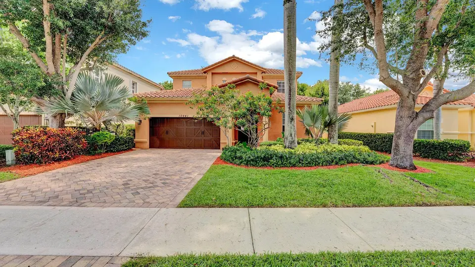 10641 Willow Oak Court, Wellington, FL 33414 Wellington
